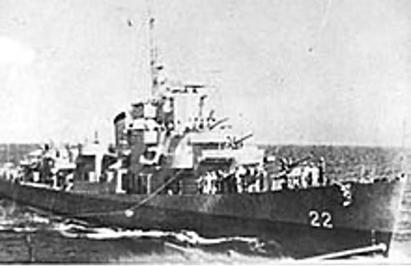 圖三 「太平艦」（舷號22）是八艦中最大的兩艘軍艦之一，屬於驅逐艦；接收太平島後，不幸於民國43年在大陳島東方被中共魚雷擊中沉沒（來源：維基共享資源，公有領域）