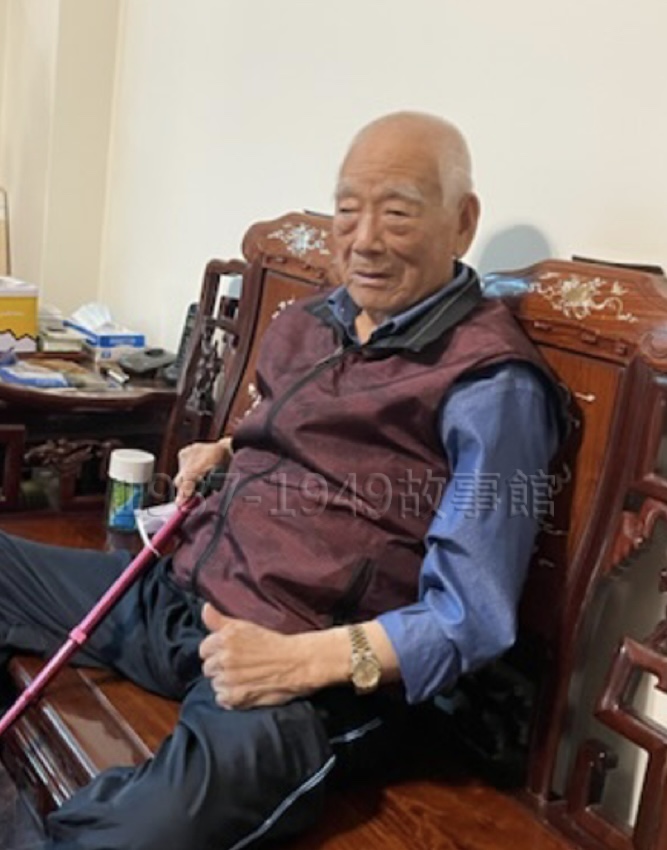 圖一  對於18歲時的戰場經歷，高齡94歲的劉志中將軍仍歷歷在目。（汪琪攝）