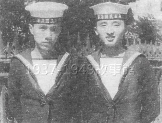 圖六　1947年夏季，在英國皇家海軍受訓期間，仉家彪（左）與同學黃森寶在倫敦動物園合影。他們也是南京第一臨時中學的同學。